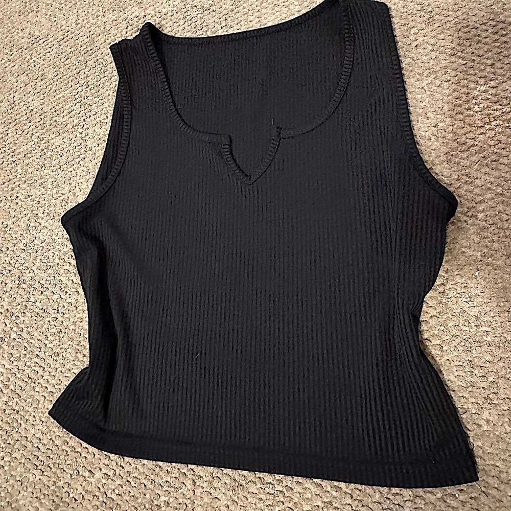 Black crop top size small